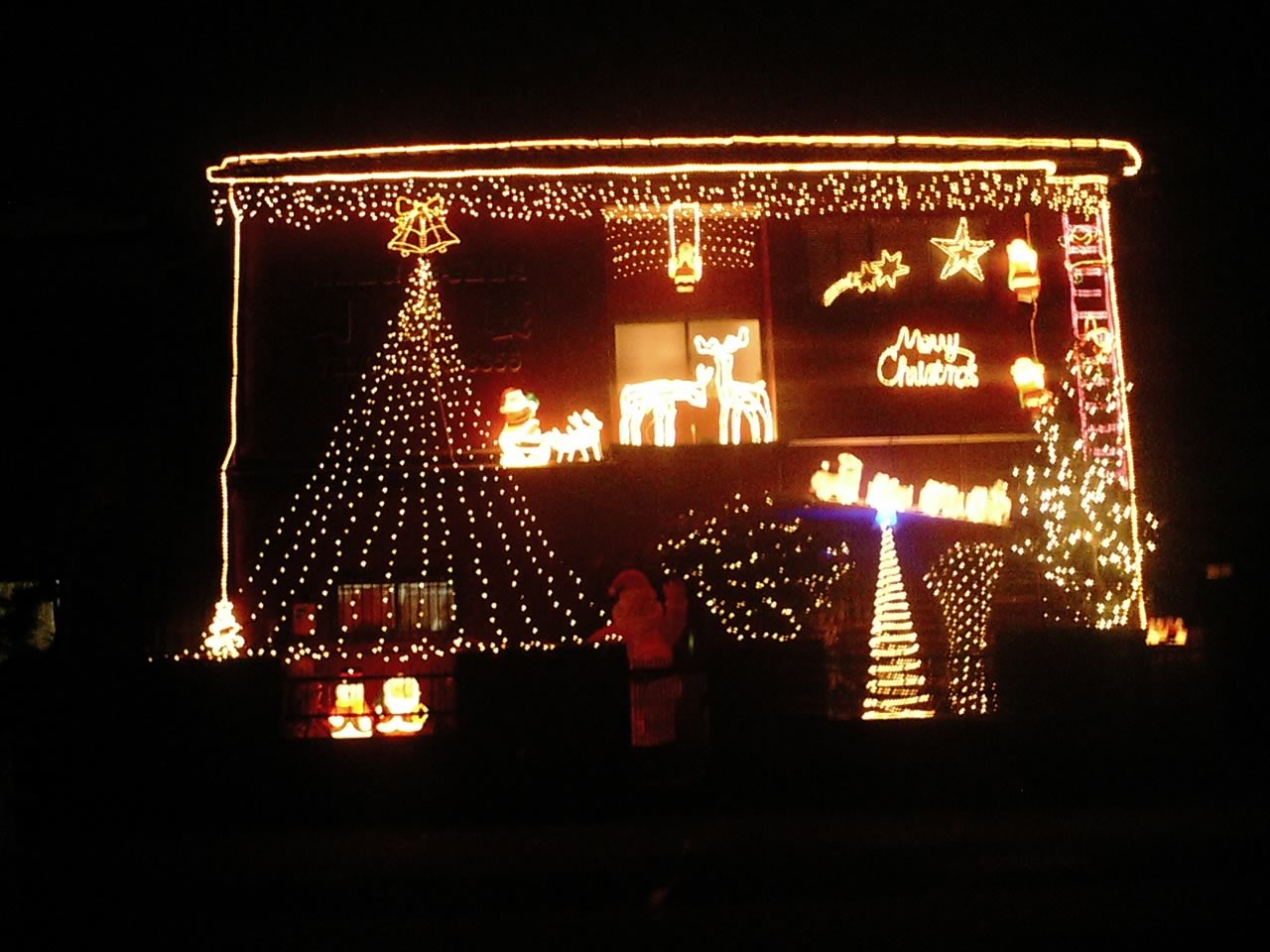 クリスマス飾りすごい家