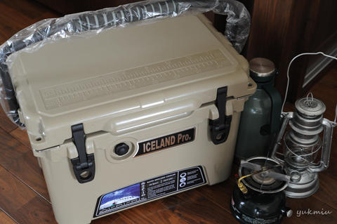 クーラーボックスはアイスランドクーラー20qt ICELAND Pro. Tan 