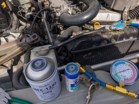 ジムニーJA22エアコンガス補充